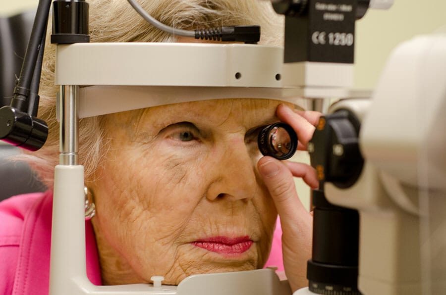 What Is a Diabetic Eye Exam and What Happens During It? Optometrist