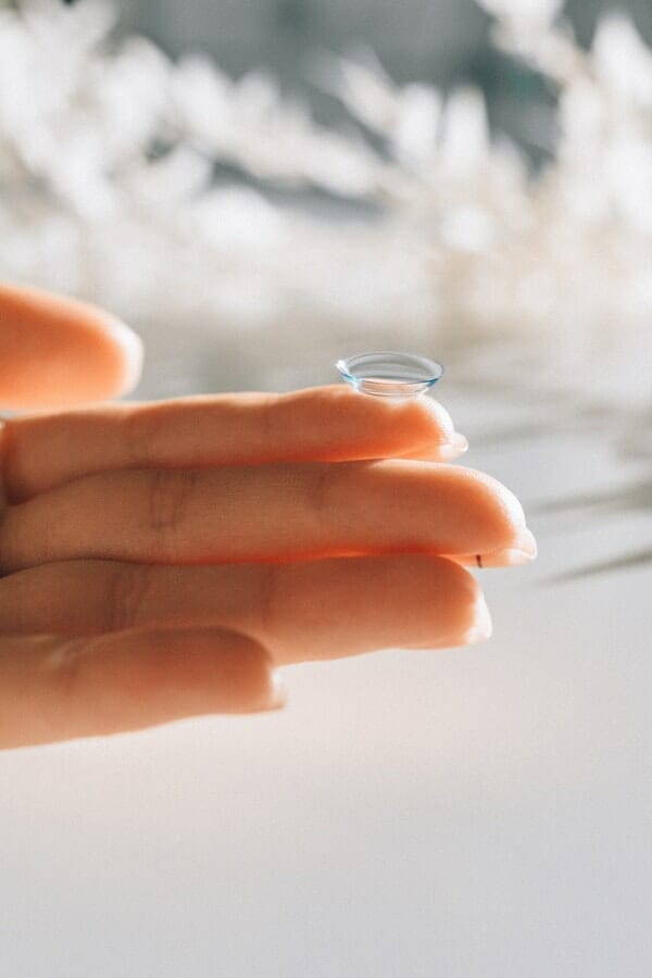 Can a Contact Lens Go Behind my Eye?