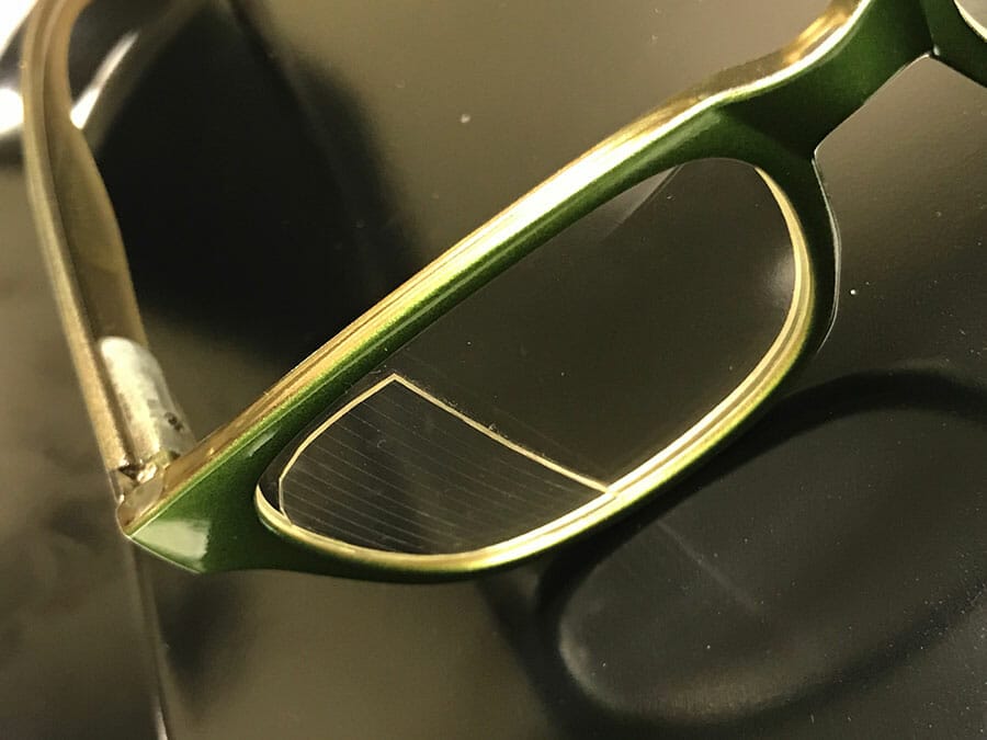 Glare from glasses Optometrist