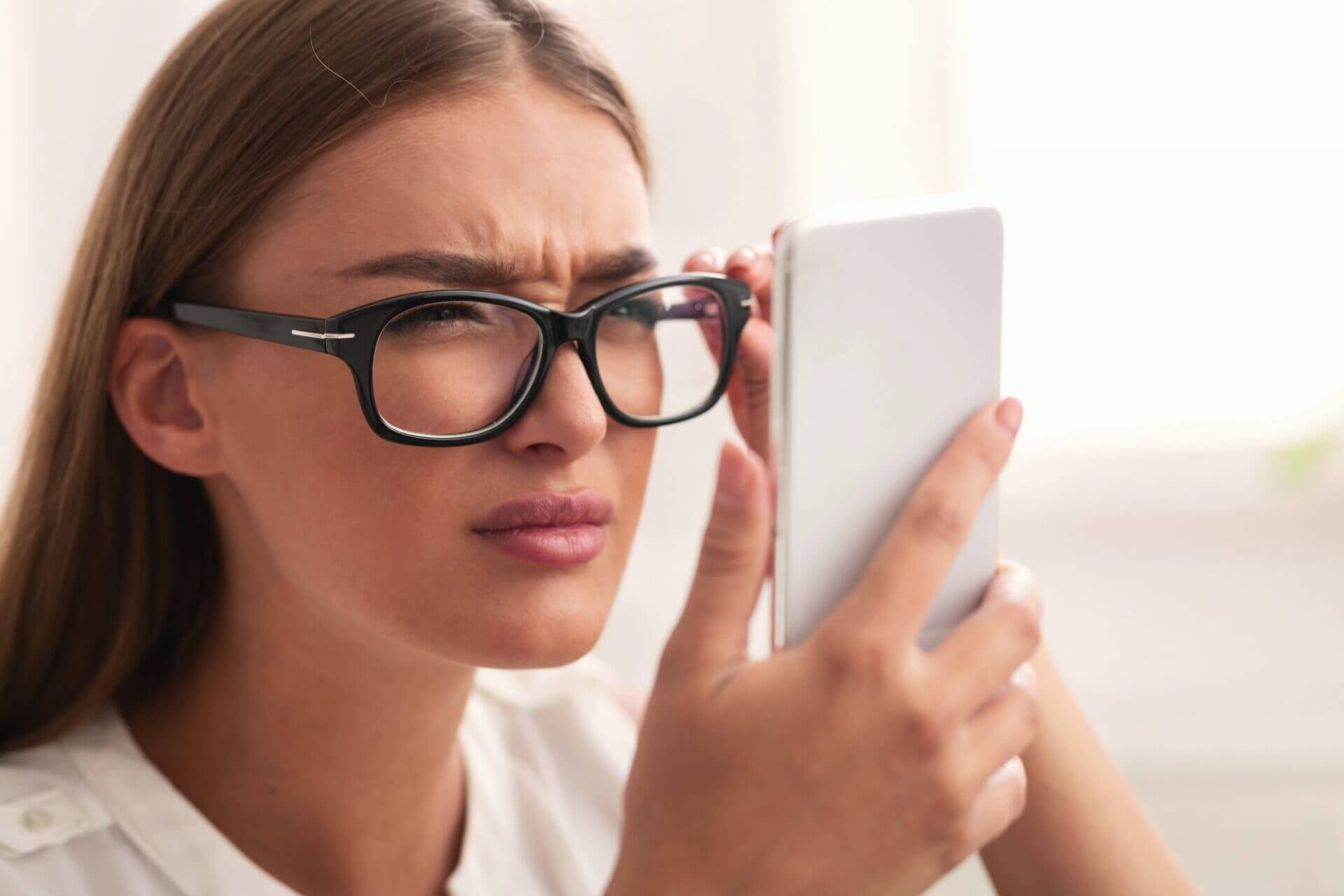 Can Eye Strain Cause Dizziness? Optometrist